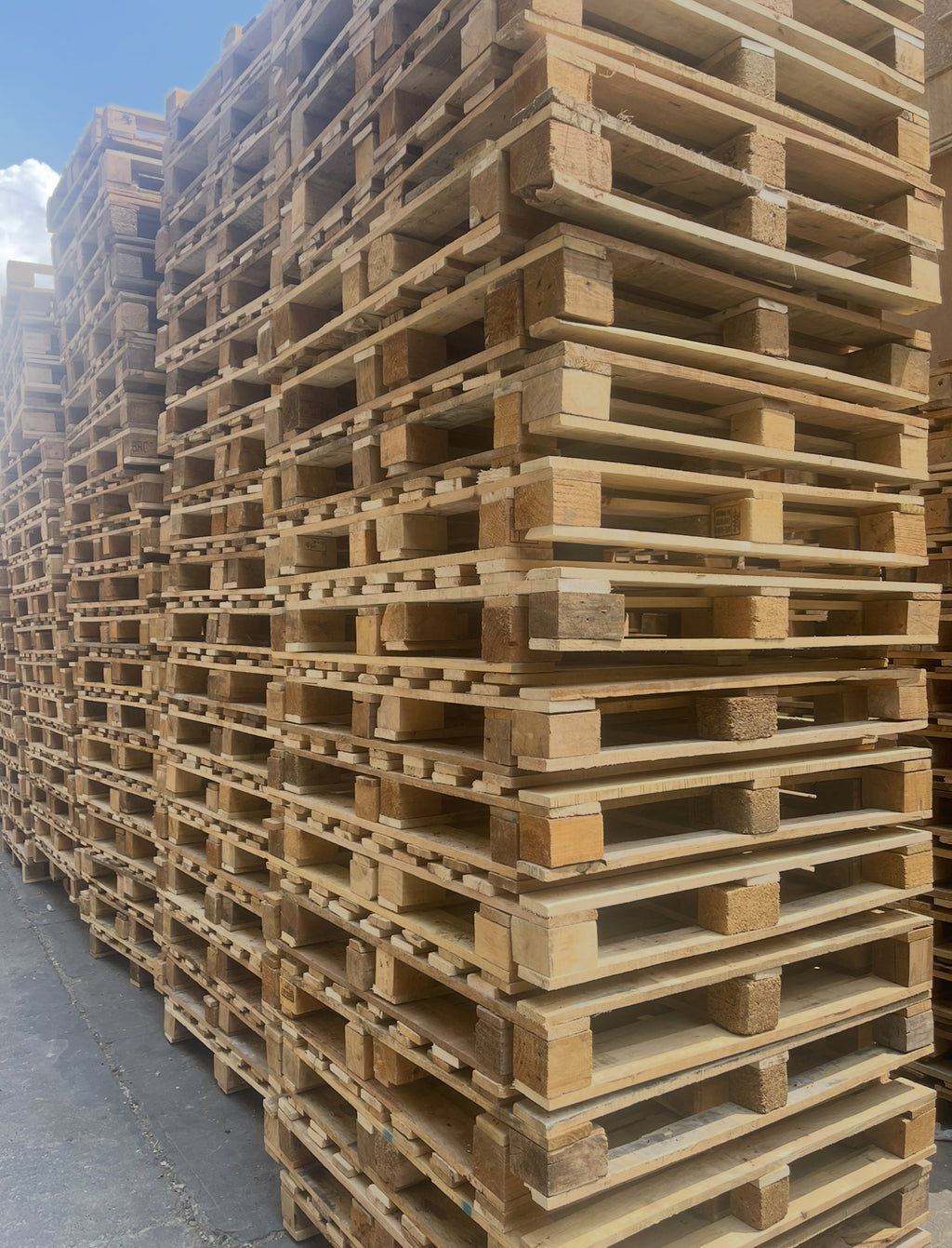 100cmx100cm wooden pallets